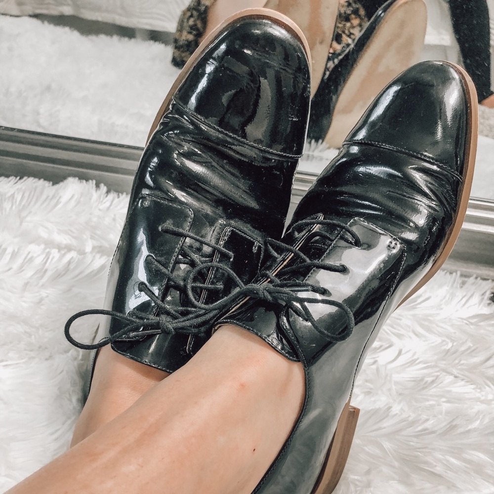 Patent Leather women’s Oxford shoe